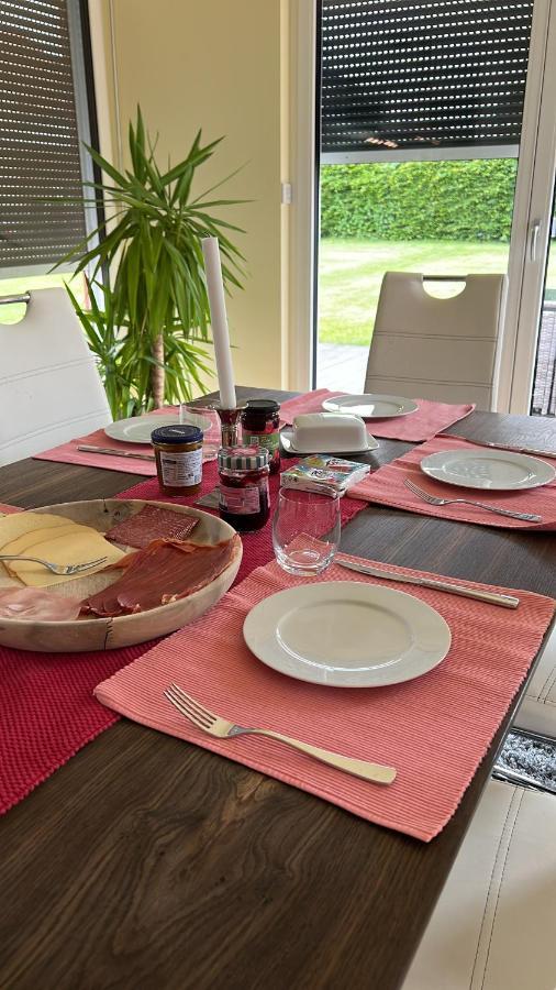 Schönes Privatzimmer Region Hannover Springe Exterior foto